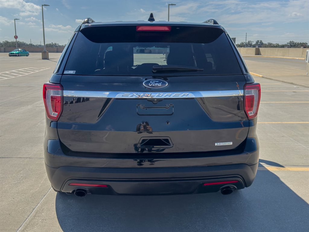 2017 Ford Explorer Base - Photo 10