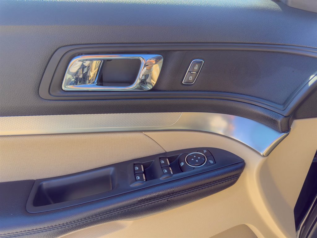 2017 Ford Explorer Base - Photo 16